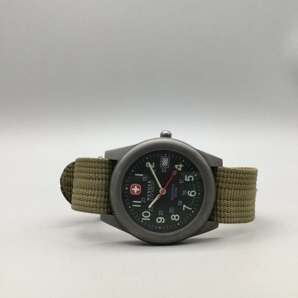 Wenger SAK Design Mens Watch 37mm Black Dial Green Nylon Date Swiss New Battery
